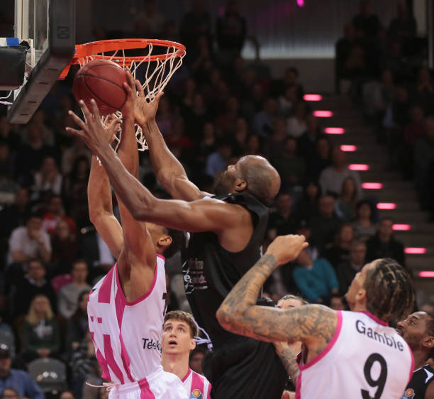 尽管字母哥 尽管字母哥